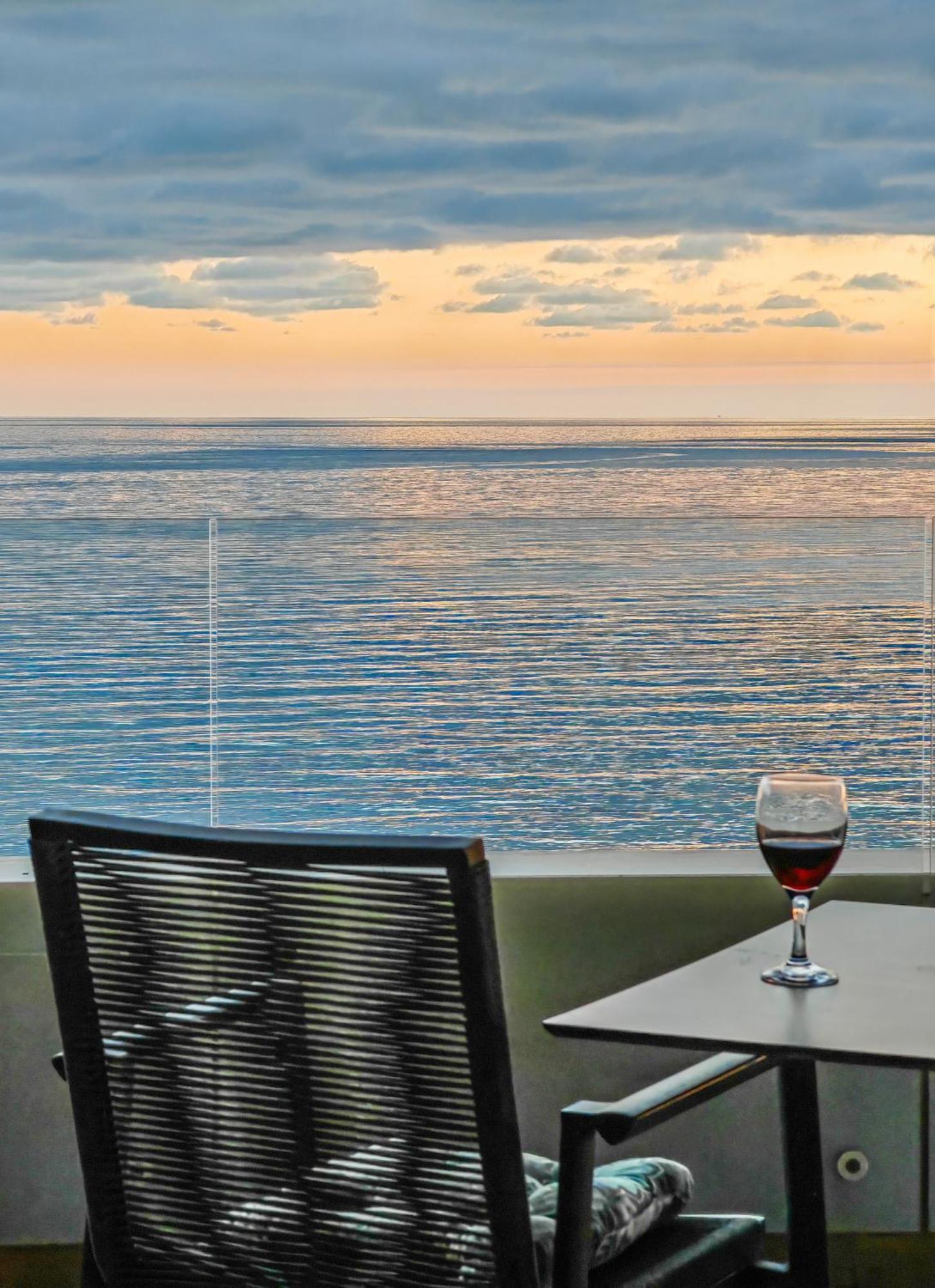 Beachfront Luxury Apartment Budva Luaran gambar
